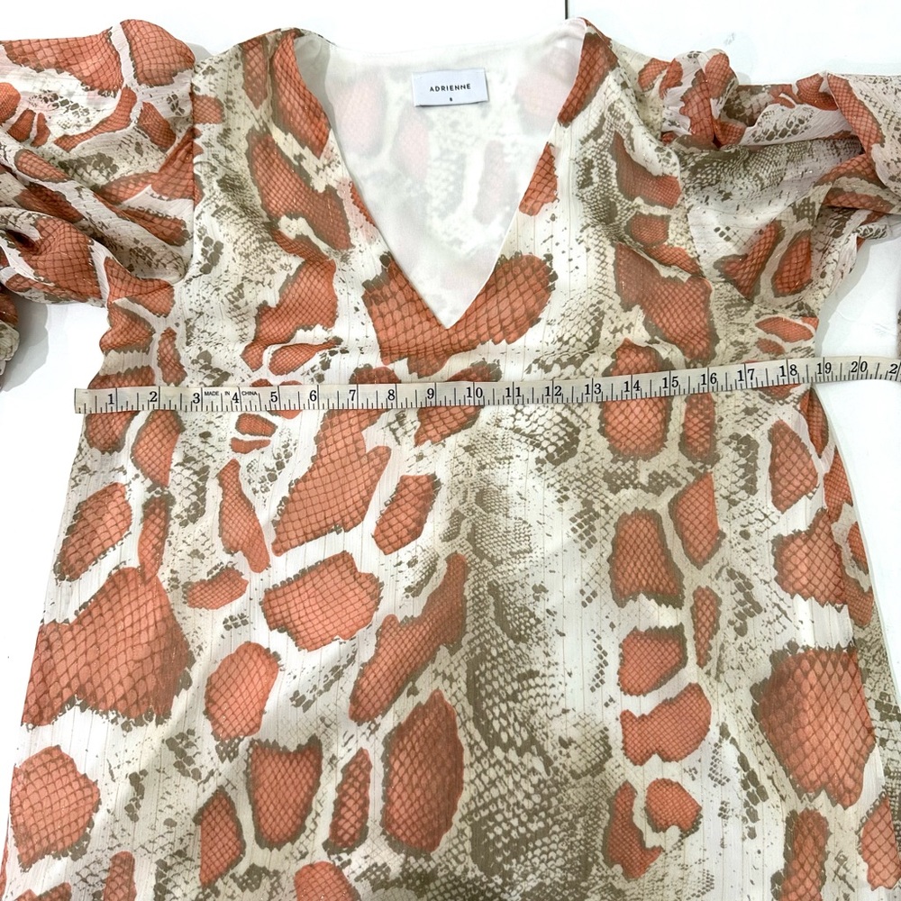 Adrienne Snake Print Blouson Sleeve V-Neck Pink Blush Metallic Size Small - Picture 8 of 12
